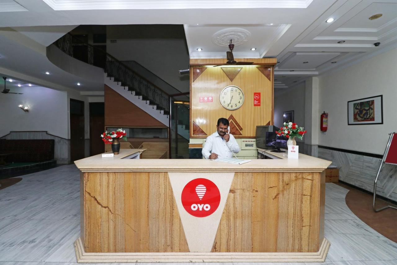 Oyo Hotel Silver Shine Near Gurudwara Shri Bangla Sahib Nova Deli Exterior foto